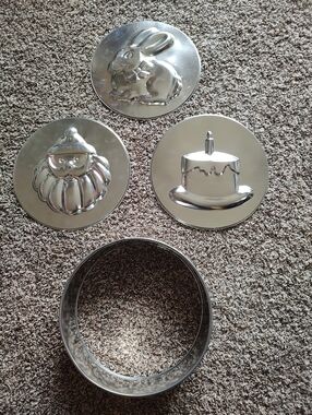Springform Cake Pan w/ Three Inserts